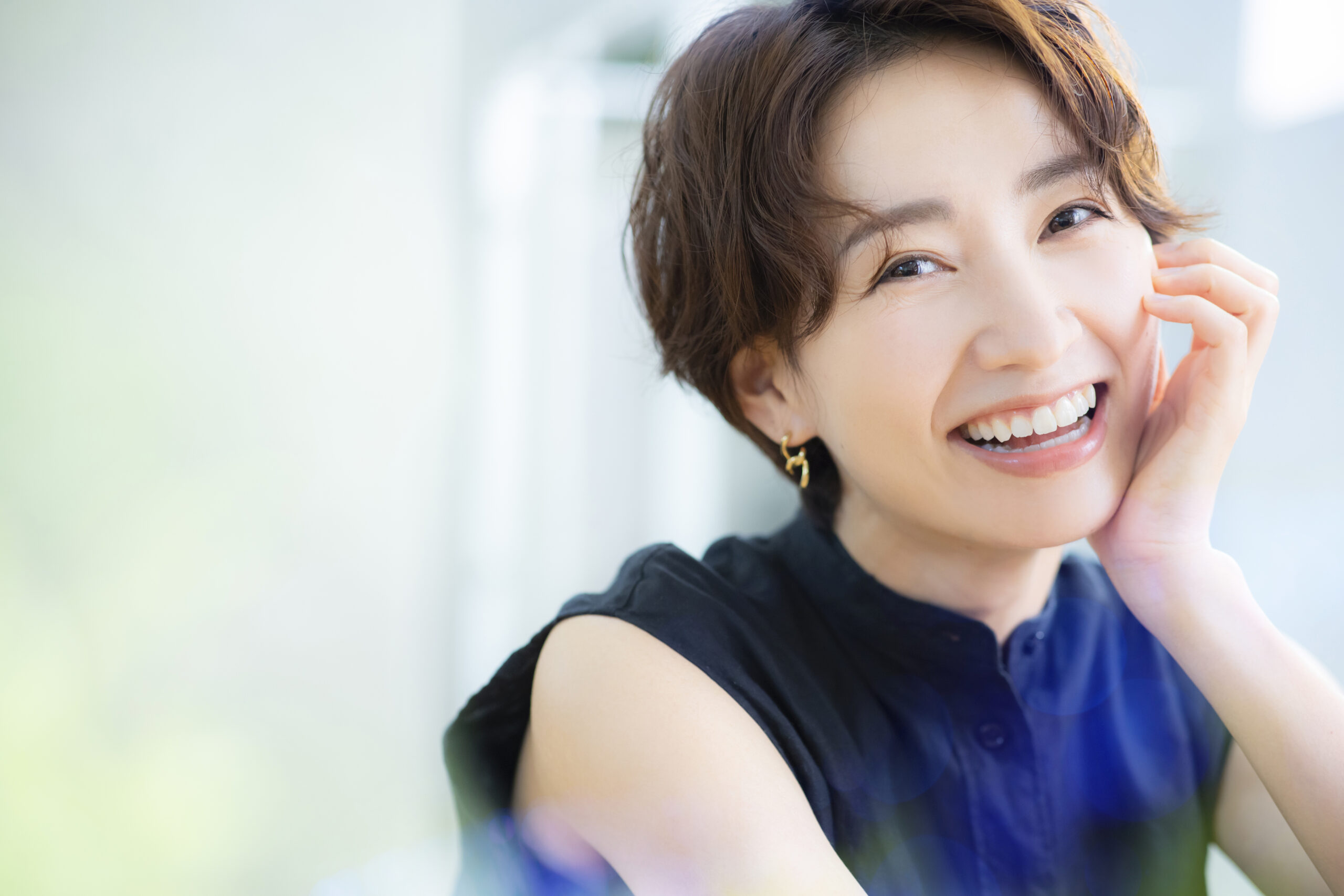 見た目も美しく健康的な口元へ「セラミック治療」